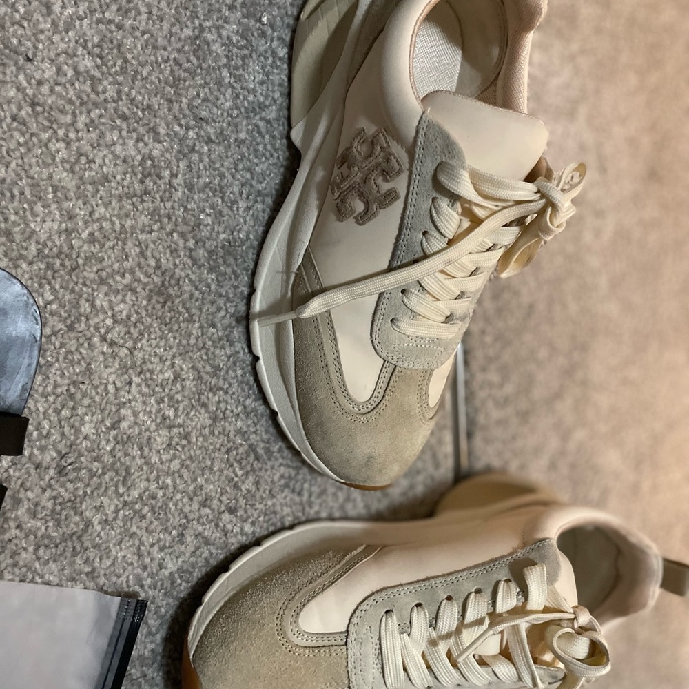 Tori Burch Beige sneakers size 7. Barely used.